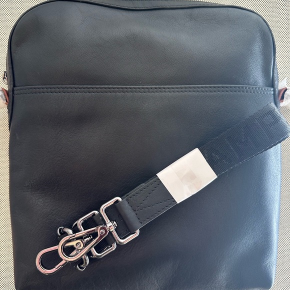 NWT Champs Onyx Leather Crossbody Bag with RFID Protection - Picture 7 of 10